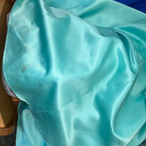 Morgan & co, turquoise dress with floral details, size 5/6 - Picture 7 of 7